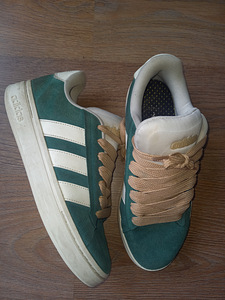 Кроссовки Adidas, р. 41,5 (2 фото из 3)
