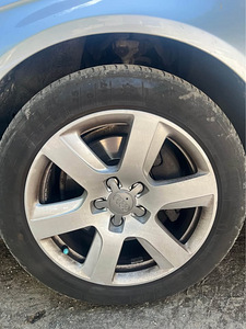 Audi OEM veljed A4 (1 foto / 2)