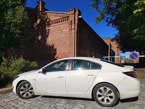 Opel Insignia 2017 (6 foto / 7)