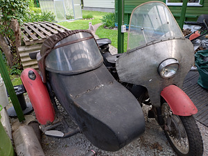 K750 (2 foto / 3)
