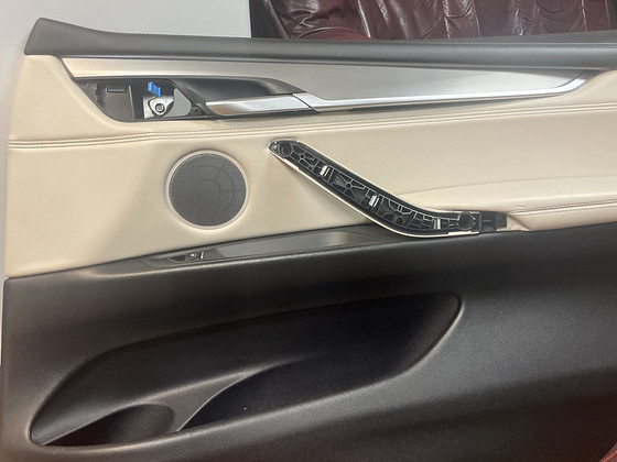 BMW x5 f15 uksepaneel