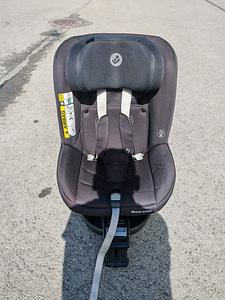 Детское автокресло maxi-cosi (4 фото из 8)