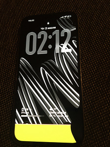 iPhone (1 фото из 3)