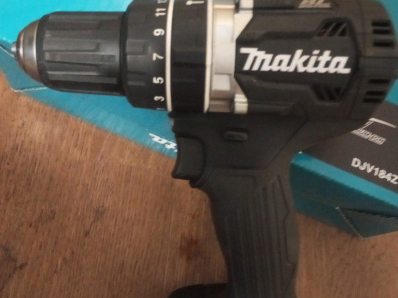 Makita