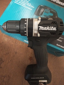 Makita (2 фото из 9)