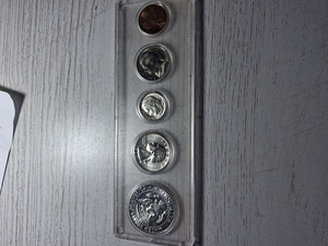 1964aasta Kennedy mündikomplekt (90% Silver) (1 foto / 3)