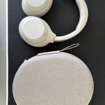 Sony WH-1000XM4