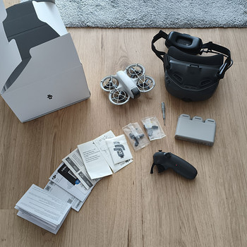 Продам Дрон DJI NEO FLY COMBO