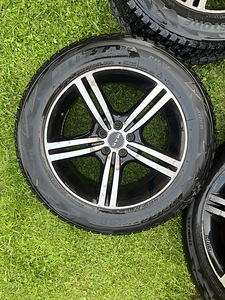 Литые диски MAK 5x100 с хорошими нешипованными шинами Bridgestone (2 фото из 3)