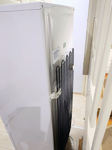 БЕСПЛАТНО Холодильник Beko RCSA270K30W — термостат требует ремонта (6 фото из 6)