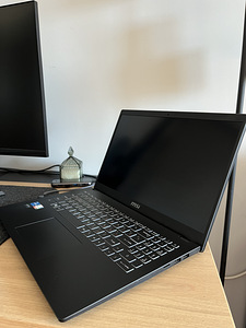 MSI i5 / 8GB / SSD 512GB (3 foto / 5)