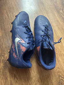 Nike jalgpallijalatsid (2 foto / 2)
