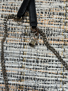 Сумка Guess (4 фото из 5)