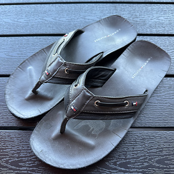 Tommy Hilfiger meeste plätud (Suurus 43)