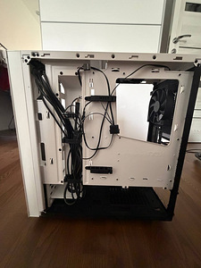 NZXT S340 Elite (4 фото из 4)