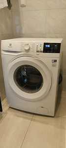 Müüa pesumasin Electrolux PerfectCare 600 (8 kg) (1 foto / 3)
