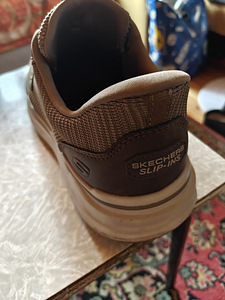 SKECHERS (1 фото из 5)