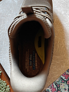 SKECHERS (2 фото из 5)
