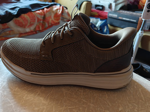 SKECHERS (4 фото из 5)