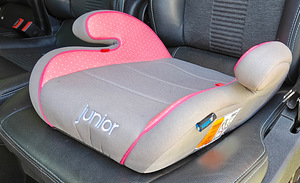 Автокресло-бустер Petex Junior (1 фото из 5)