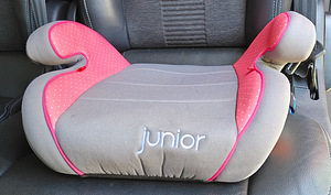 Автокресло-бустер Petex Junior (2 фото из 5)