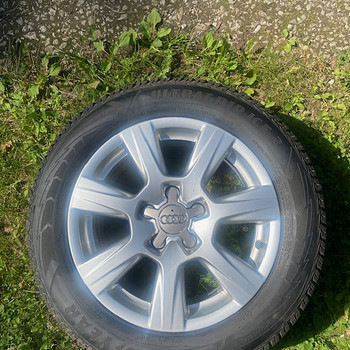 Audi A4 8K0601025A