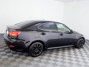 Lexus IS 220 Luxury 2.2 DI-D 130kW (3 foto / 8)