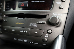 Lexus IS 220 Luxury 2.2 DI-D 130kW (8 foto / 8)