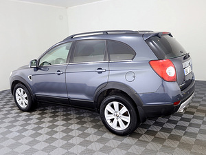 Chevrolet Captiva Luxury ATM 2.0 VCDi 110kW (4 foto / 8)