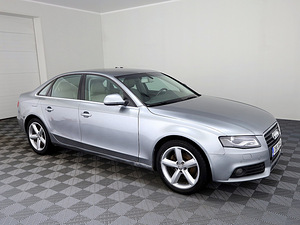 Audi A4 Comfortline ATM 2.0 TDI 105kW (1 foto / 7)
