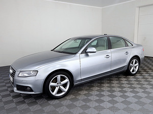Audi A4 Comfortline ATM 2.0 TDI 105kW (2 foto / 7)