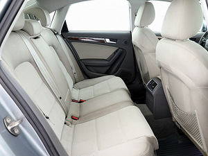 Audi A4 Comfortline ATM 2.0 TDI 105kW (7 foto / 7)