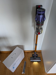 Juhtmevaba tolmuimeja 500W uus (1 foto / 3)