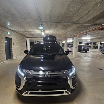 2021 Mitsubishi Outlander Phev-Pistikhübriid(elekter/bensiin