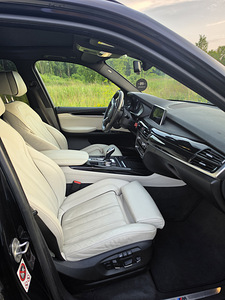 BMW x5, 4.0D, 230kw, 2017a (11 foto / 15)