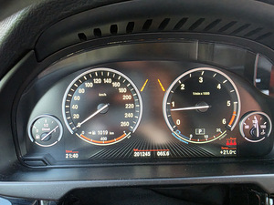 BMW x5, 4.0D, 230 кВт, 2017 г. (12 фото из 15)