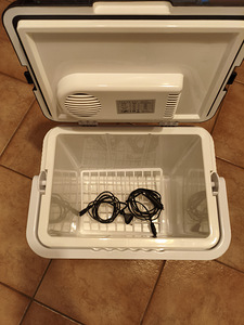 Autokülmik 24 l. Toide 24/230V (3 foto / 3)