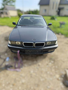 E38 728i manuaal varuosad. (2 foto / 3)