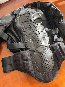 Mootorratta kaitsevest / Body Armour LEATHERICK XL (6 foto / 9)