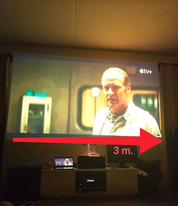 Projektor Panasonic (2 foto / 3)