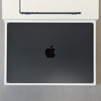 Apple Macbook Air 13 M5 16/512GB MdN uueväärne! Aku 100%