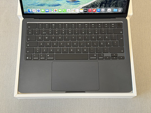 Apple Macbook Air 13 M5 16/512GB MdN uueväärne! Aku 100% (3 foto / 8)