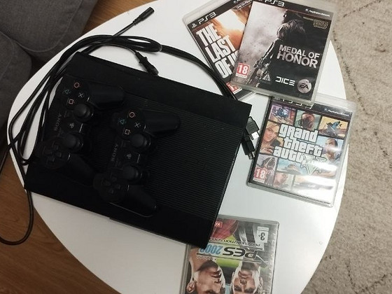 Playstation 3 Super Slim