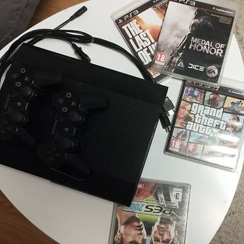 Playstation 3 Super Slim