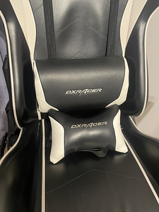 DXRacer Formula F08-NW игровое кресло (4 фото из 4)