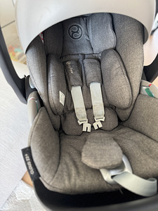 Cybex Cloud Z2 i-Size (45–87 см) + Base Z2 ISOFIX–360° + зер (5 фото из 6)