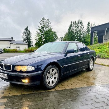 BMW E38 740d V8 180 kW 07/2001