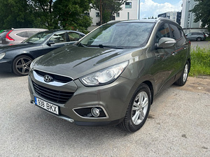 Hyndai ix35 (4 foto / 8)