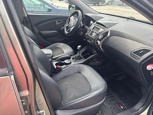 Hyndai ix35 (7 foto / 8)