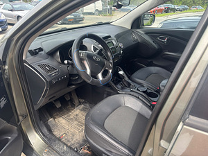 Hyndai ix35 (8 foto / 8)